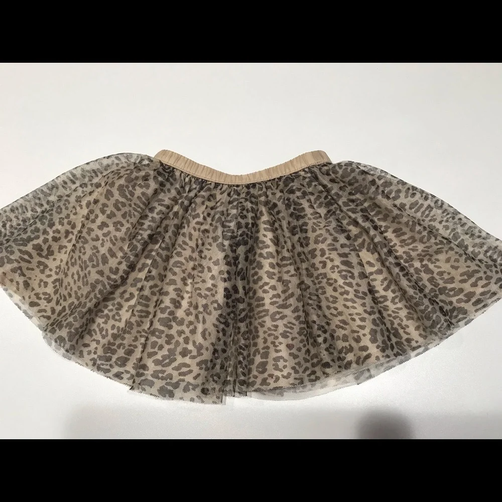 🌺🌺🌺GYMBOREE Cute Girl’s Layered Elastic Waist Skirt, 4T
